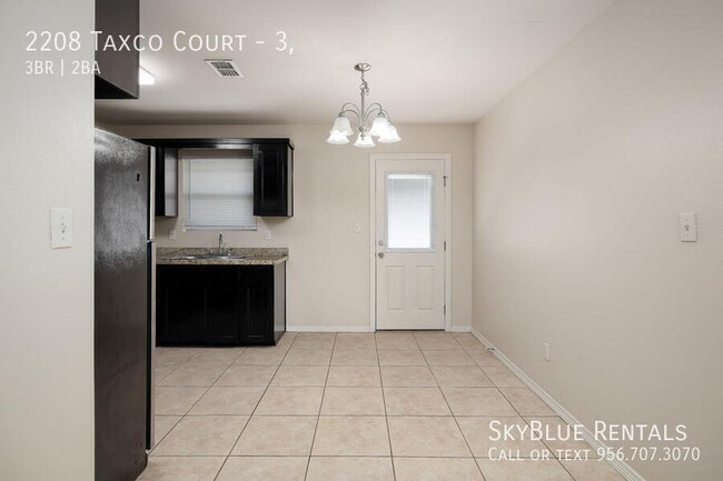 Photo - 2208 Taxco Ct Unit 3,