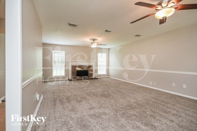 Photo - 4004 Ashwood Dr