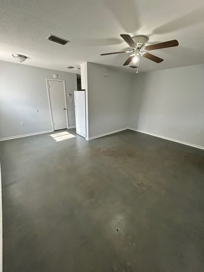 Photo - 210 E Parkway Dr Unit D