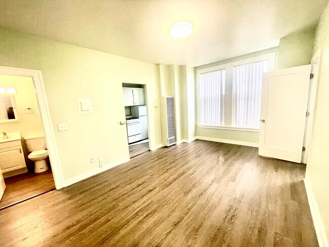 308 SC LIV - Scandia Mignon Apartment Homes