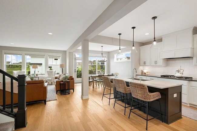 Photo - Absolutely stunning woodbury property for lease!