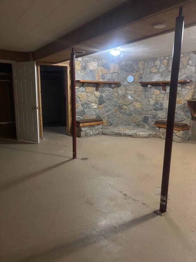 Basement - 1884 OH-121