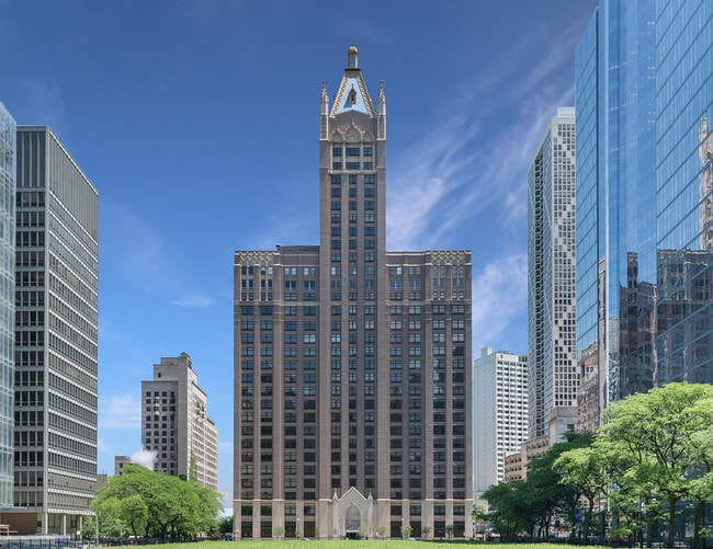 Building Photo - 680 N Lake Shore Dr