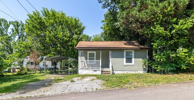 Photo - 1715 Fay St
