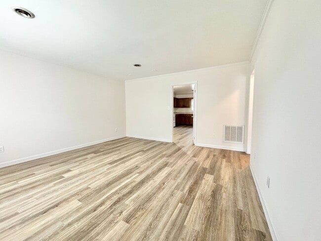 Photo - Outstanding 2BR End Unit Brown Quarters townhome