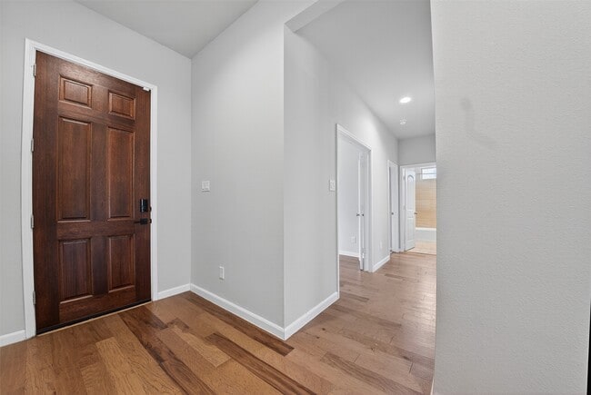Photo - 18102 Humber River Ln