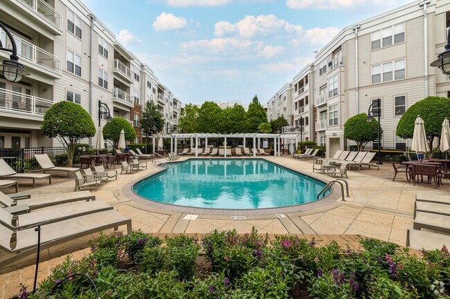 Building Photo - Oberlin Court Apartments