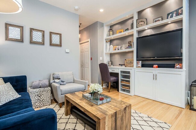 Photo - 711 Willow Ave Unit 1H