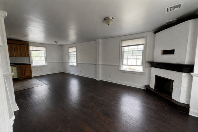 Photo - 314 3rd St Unit #2