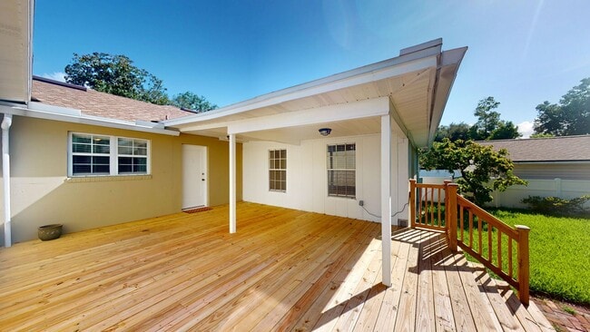 Building Photo - Stunning 4 Bedroom, 2 Bath Home in the Hea...