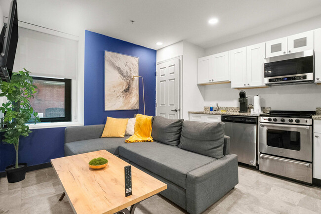 Building Photo - 209 9th St Rental