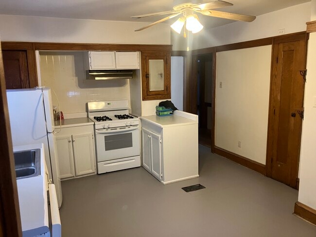 Photo - 1310 N Hawley Rd