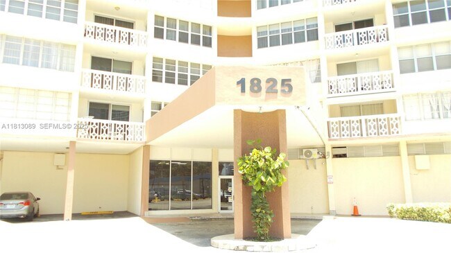 Photo - 1825 S Ocean Dr Unit 607