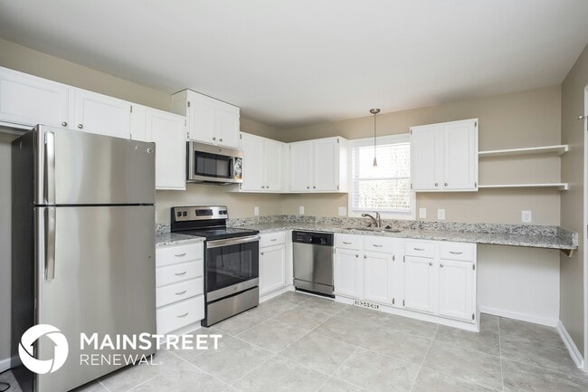 Photo - 1001 Hornbuckle Ct