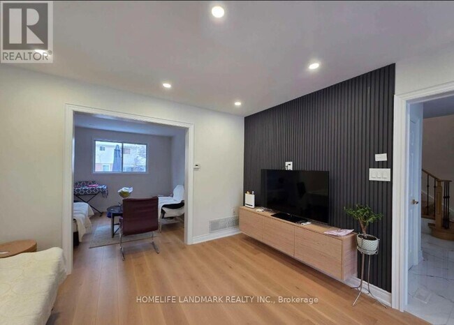 Photo - 16 Redcastle Crescent