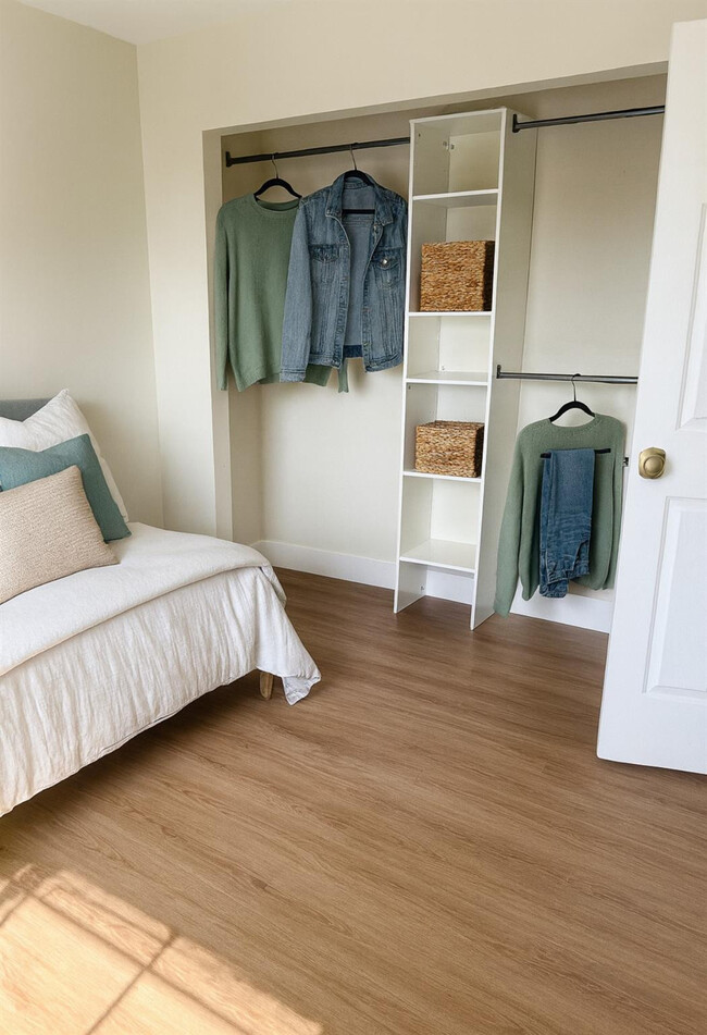 Photo - 2720 Forest Hills Blvd Unit 204