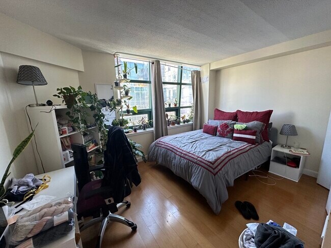 108 Peterborough St Unit 7E