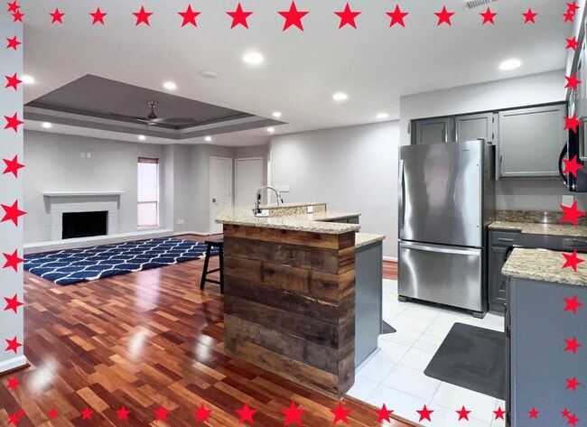 Building Photo - 221 New Kent Pl