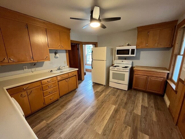 Photo - 902 S 4th Ave Unidad Lower