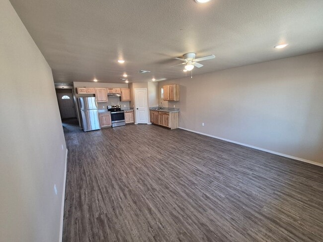Photo - Spacious 3 bedroom home