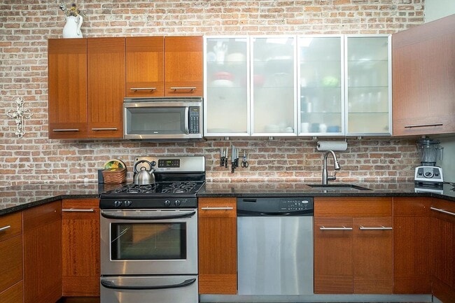 Photo - 68 Park Ave Unit 8