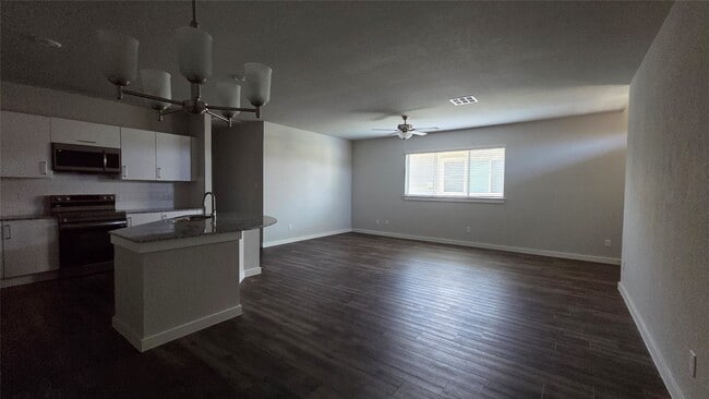 Photo - 25528 Starling Ln