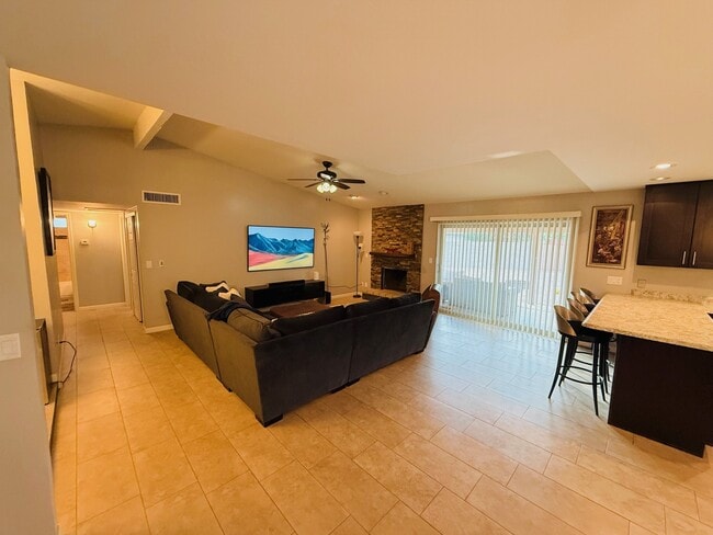 Photo - 2404 N Palomino Ct