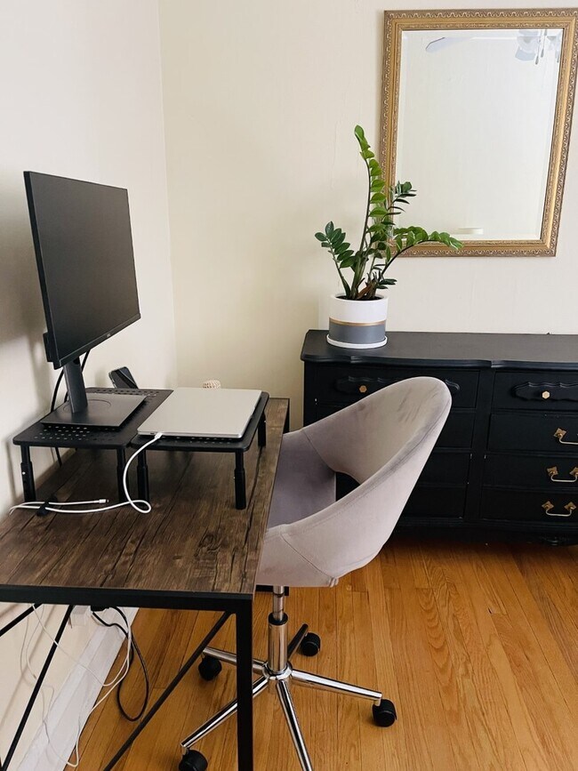 Photo - 4038 N Southport Ave Unit 1W