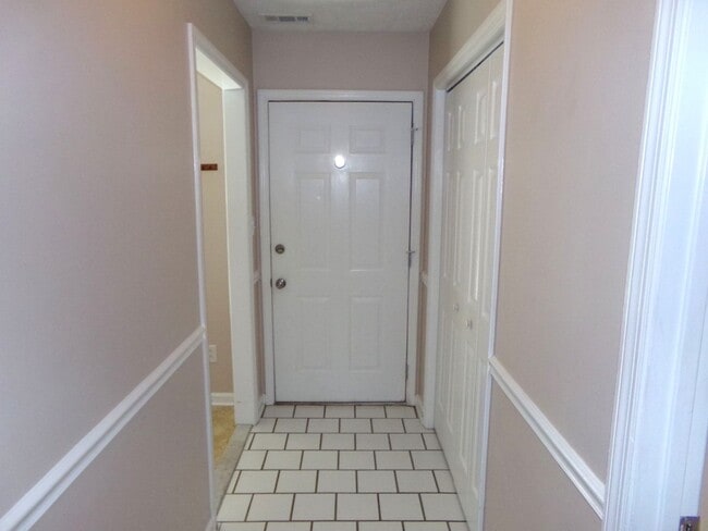 Photo - Charming Triplex in Havelock
