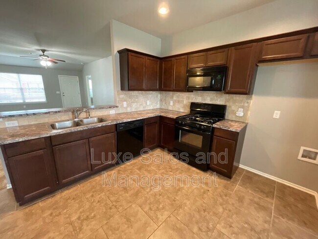 Photo - 11724 NW 135th St