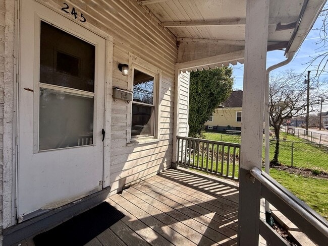 Photo - 243-245-245 South Ave Unidad 245 South