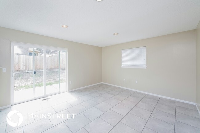 Photo - 8563 Dover Ct