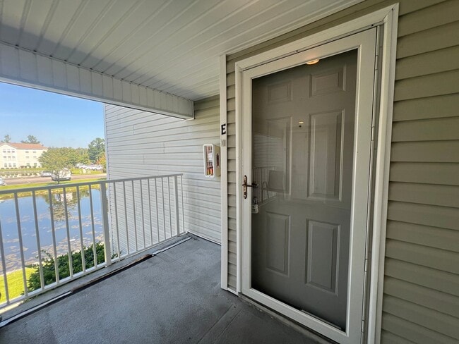 Photo - Myrtle Beach - 3 Bedroom / 2 Bathroom Condo Unit E
