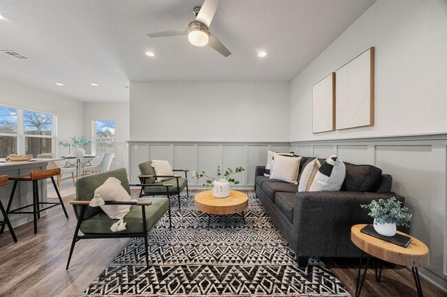 Photo - 100 Deserti Rd