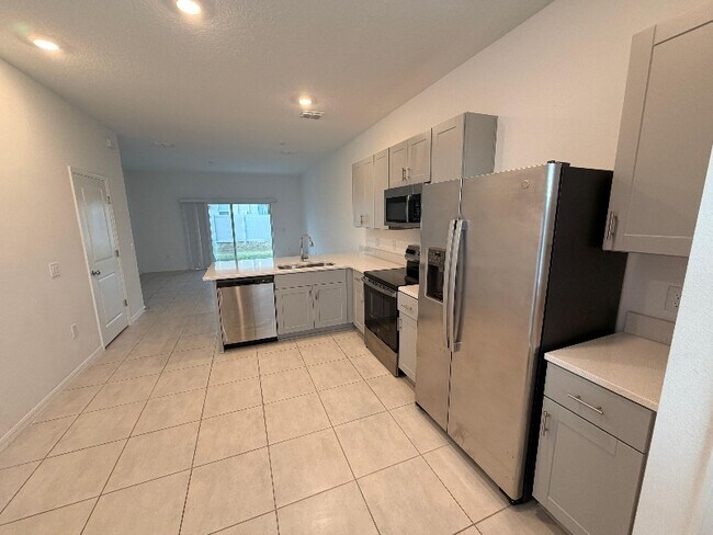 Photo - 3068 Skyline Lp