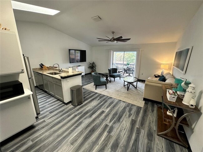 Photo - 4536 86th St W