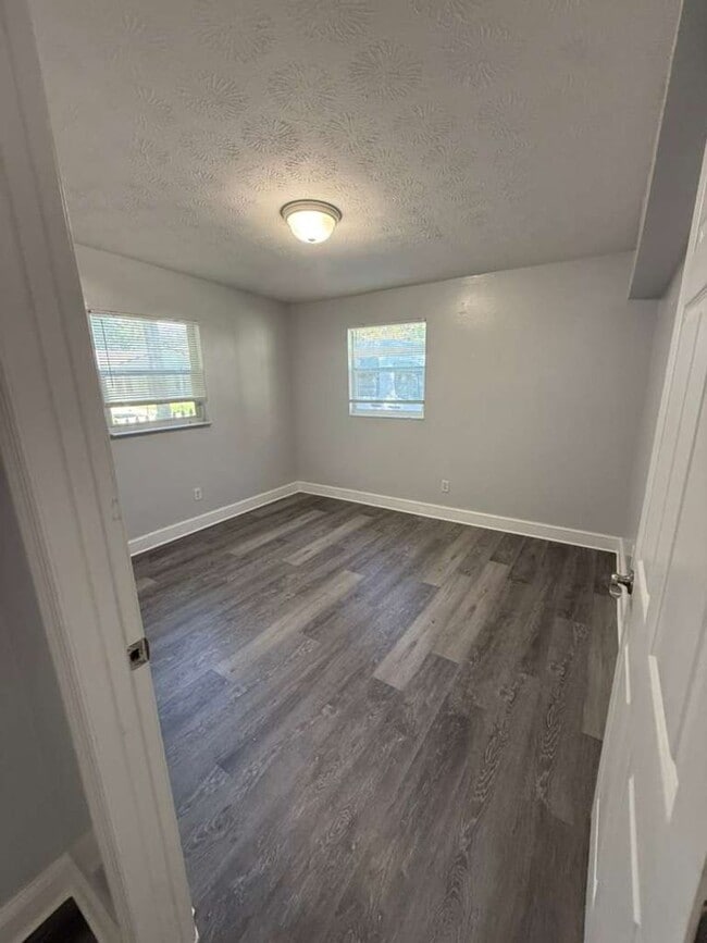 Photo - 1656-1658 Windle St Unit 1658