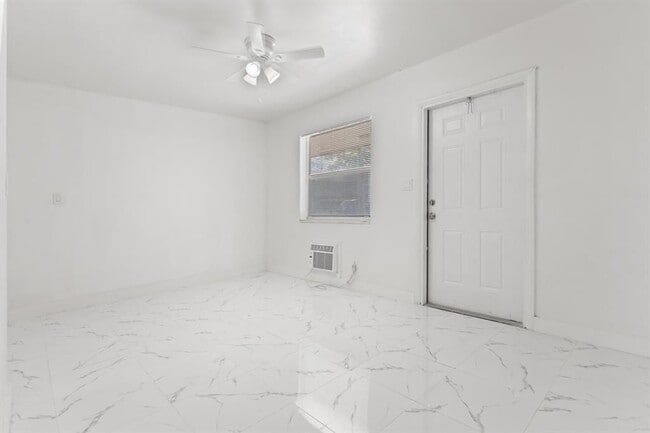 Photo - 804 NW 2nd Ave