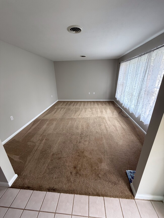 Photo - 413 Briarmont Dr