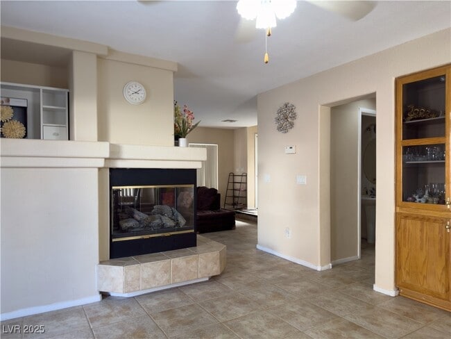 Photo - 7425 Mission Palm St