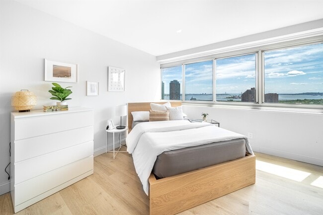 Photo - 100 MONTGOMERY St Unit 2A