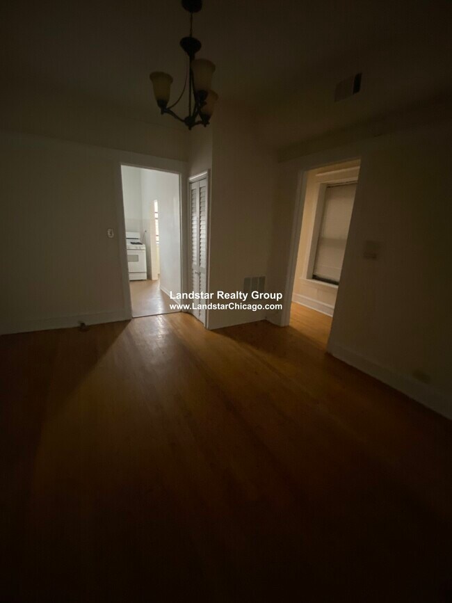 Photo - 3205 W Sunnyside Ave Unidad 3F