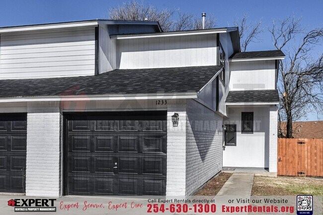 Photo - 1233 Royal Crest Dr Unidad 1233 Royal Crest Dr