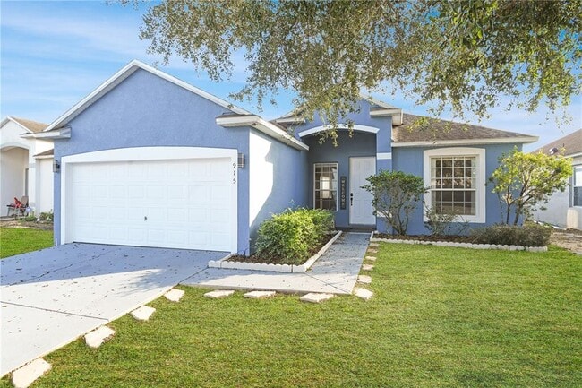 Building Photo - 915 Knollwood Dr