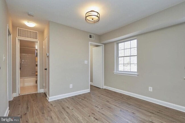 Photo - 1322 Fort Myer Dr Unit 912