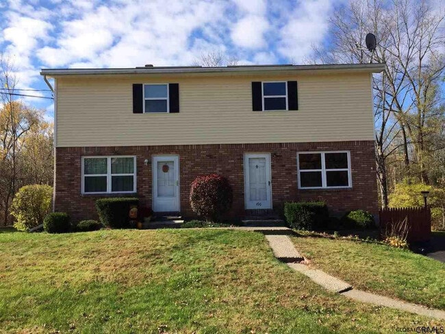 Photo - 496 Old Niskayuna Rd