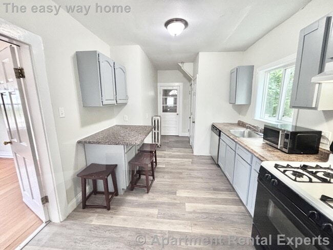 Photo - 123 Winthrop St