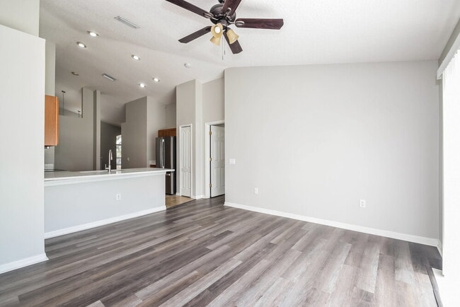 Photo - 12912 Lake Vista Dr