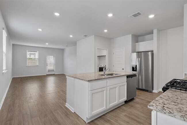 10613 Ridan Wy