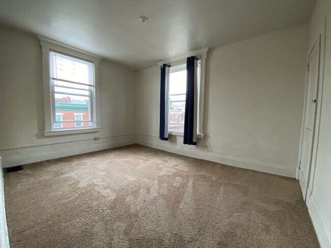 Photo - Two Bedroom on Semple Street With an Aweso... Unit 327.502